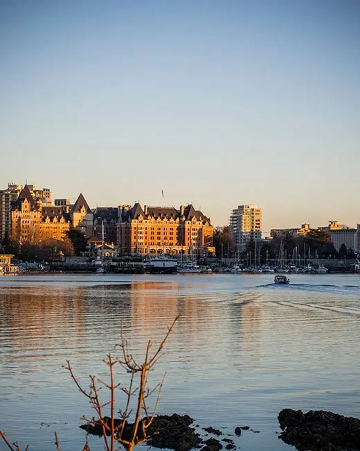 Top-cities-canada_0002_0-1